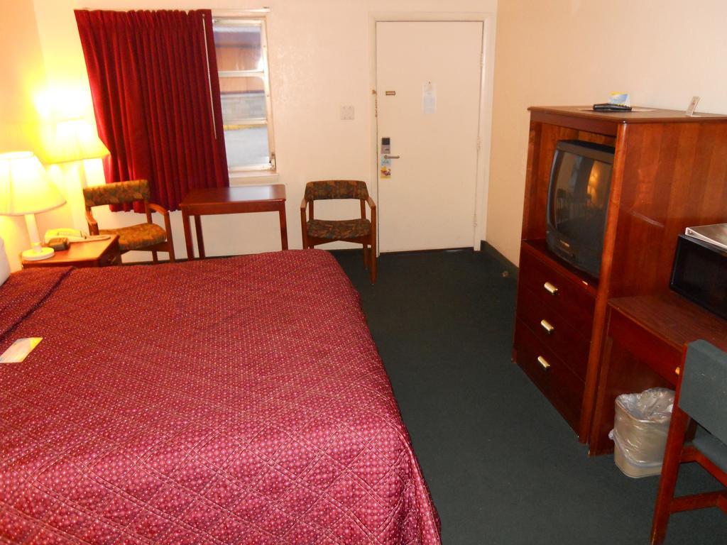 Best Budget Inn Tell City Szoba fotó